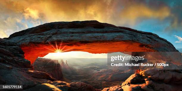 scenic view of rock formation against sky during sunset,san juan county,utah,united states,usa - naturwunder photos et images de collection