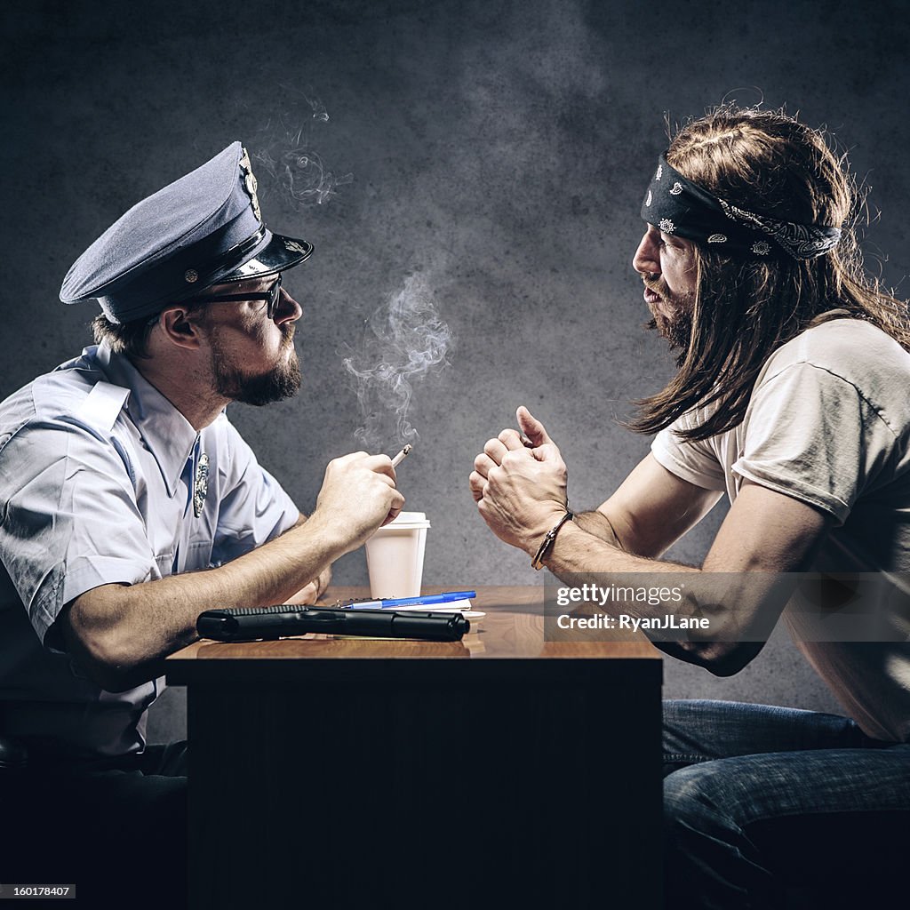 Criminoso é Chefe da polícia Interrogatório