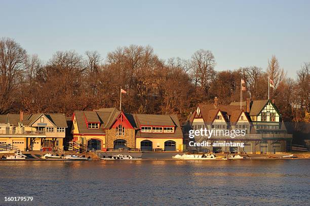 boathouse row a philadelphia - rimessa per barche foto e immagini stock