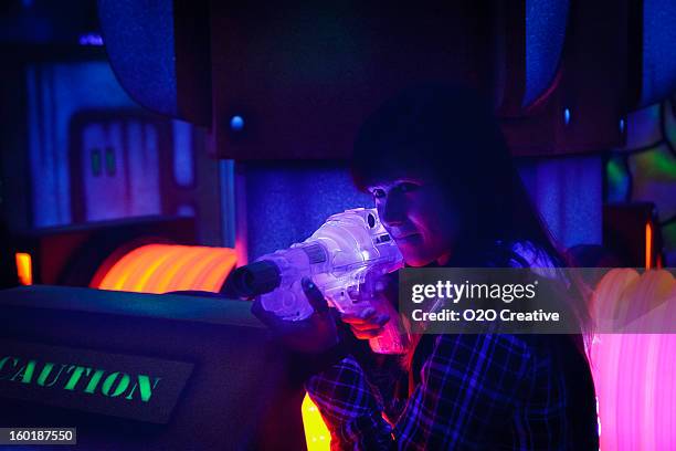 etiqueta de laser - jogo de apanhada imagens e fotografias de stock