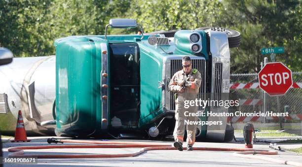 Houston Toxic Riders 102 Hazardous Area Response Team Stock Photos, High-Res Pictures, and ...