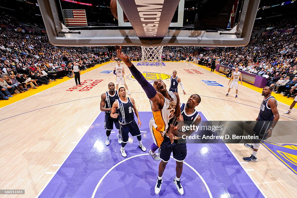 Oklahoma City Thunder v Los Angeles Lakers