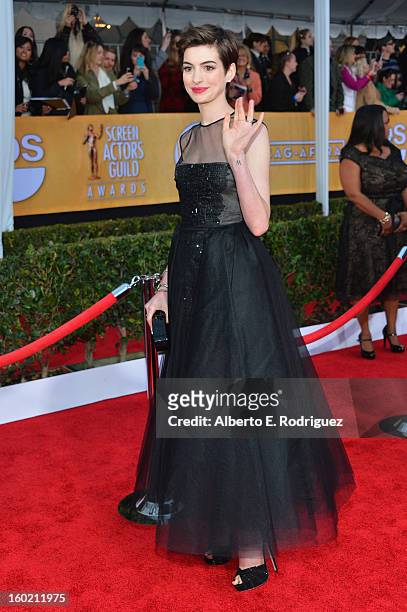 Actress Anne Hathaway arrives at the 19th Annual Screen Actors Guild Awards held at The Shrine Auditorium on January 27, 2013 in Los Angeles,...