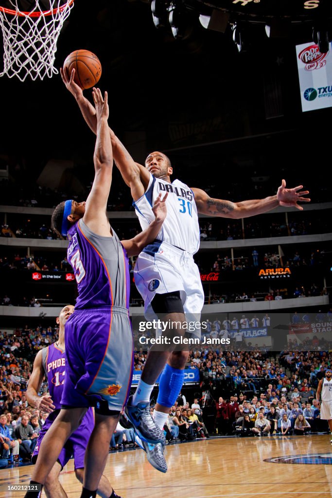 Phoenix Suns v Dallas Mavericks