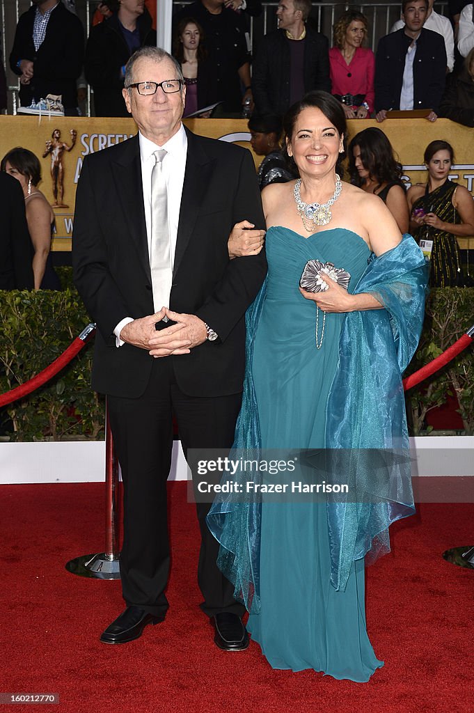Actor Ed O'Neill and wife Catherine Rusoff arrive at the 19th Annual