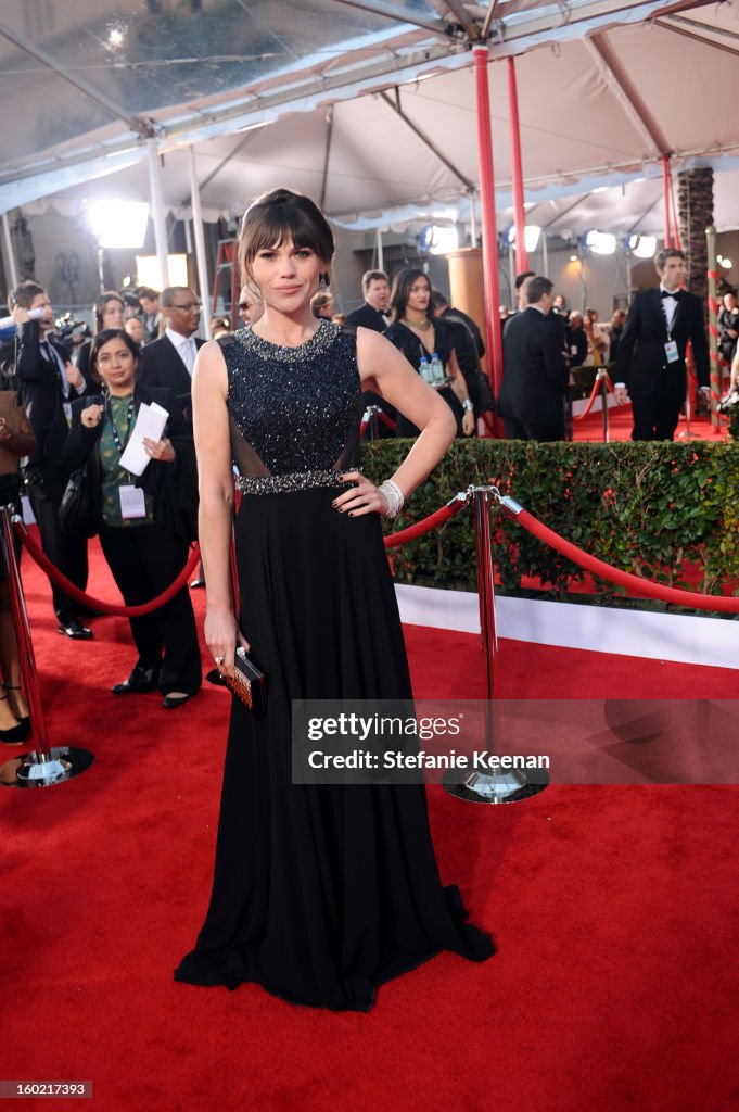 TNT/TBS Broadcasts The 19th Annual Screen Actors Guild Awards - Red Carpet Style