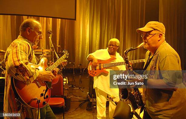 Larry Carlton, Abraham Laboriel and Tom Scott