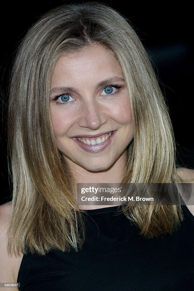 Actress Sarah Chalke of the television show "Scrubs" arrives at the... News Photo Getty Images