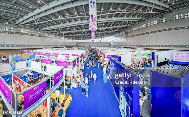 the 3rd south korea (shandong) import and export commodity fair - terça feira imagens e fotografias de stock
