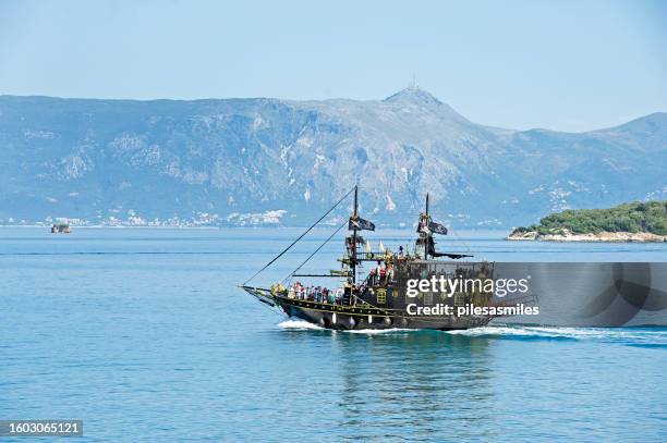 tourist galleon off corfu town, corfu, greece. - tall ship stock pictures, royalty-free photos & images