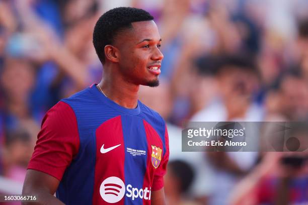 Ansu Fati of FC Barcelona waves the supporters during the presentation prior to the Joan Gamper Trophy match between FC Barcelona and Tottenham...
