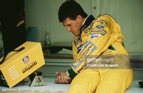 German Rpm Screen Wallpaper Michael Schumacher 1993 Photos and Premium High Res Pictures - Getty Images