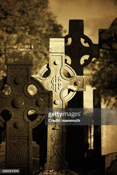 celtic crosses - celtic cross stock pictures, royalty-free photos & images