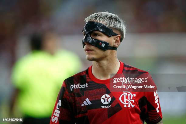 Guillermo Varela of Flamengo looks on prior to a semifinal second leg match between Flamengo and Gremio as part of Copa do Brasil 2023 at Maracana...