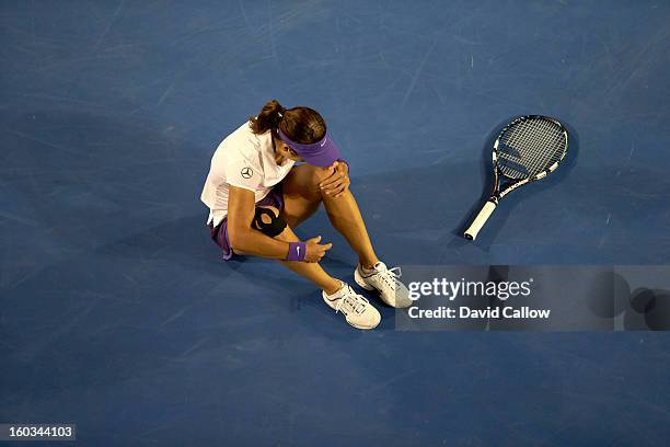 Li Na Injured 126 Li Na Injury Stock Photos, High-Res Pictures, and Images - Getty Images