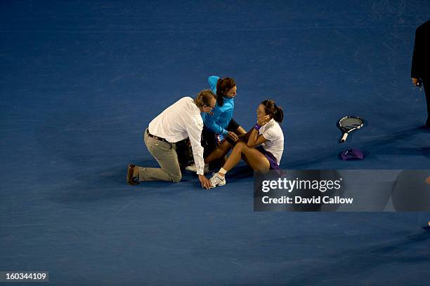 Li Na Injured 48 Li Na Injury Stock Photos, High-Res Pictures, and Images - Getty Images