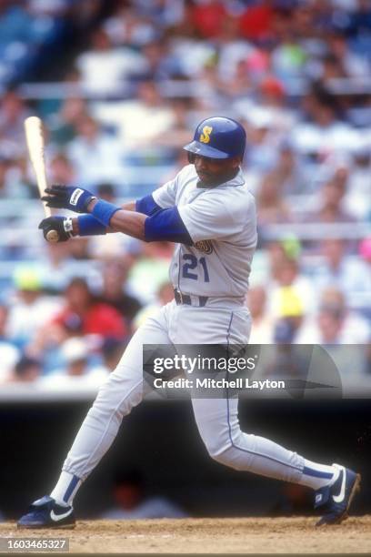 Alvin Dark of the Seattle Mariners takes a swing during a baseball game against the Baltimore Orioles on May 1, 1991 at Memorial Stadium in...