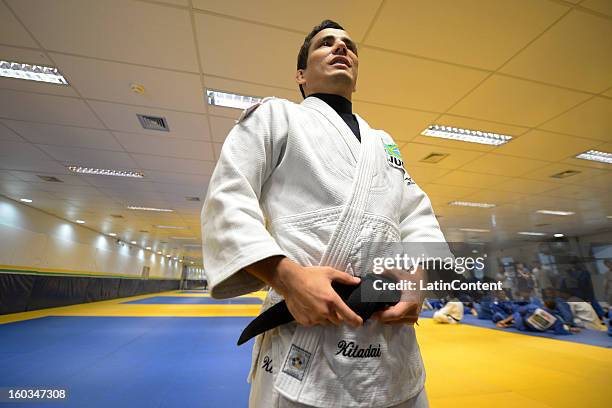 Felipe Kitadai in action during the first official training season of the team, who will represent Brazil in the Olympic Games Rio 2016, at Maria...