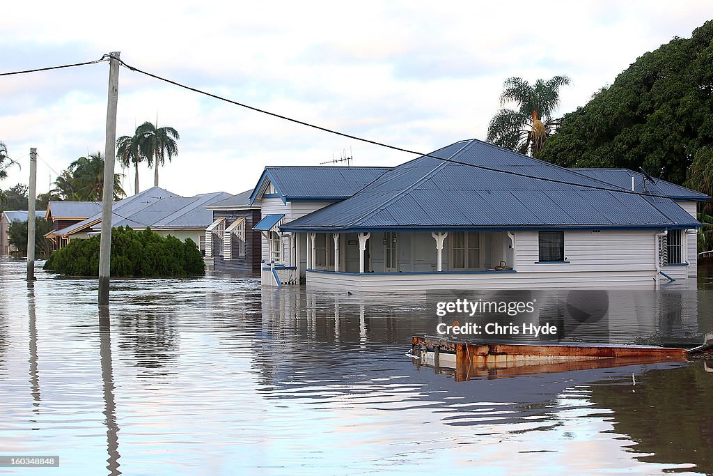 Bundaberg Begins Flood Clean-Up