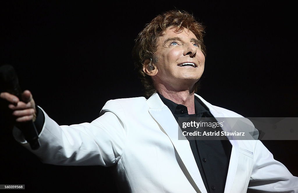 Manilow On Broadway Opening Night - Curtain Call