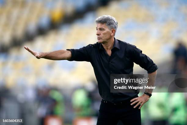 Renato Gaucho coach of Gremio gestures during a semifinal second leg match between Flamengo and Gremio as part of Copa do Brasil 2023 at Maracana...