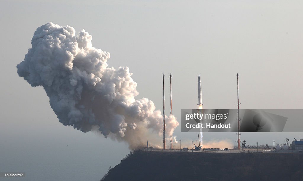 South Korea Launch Space Rocket Naro (KSLV-1)