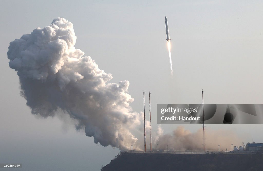 South Korea Launch Space Rocket Naro (KSLV-1)