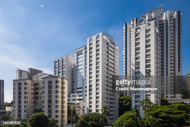 residential buildings near paulista street - apartment stock-fotos und bilder