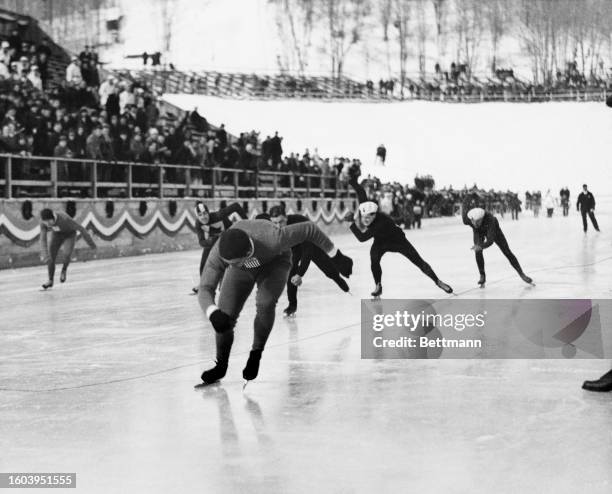 Speedskater Jack Shea leads by 5 yards, Lake Placid, New York, United States, 4th February 1932.