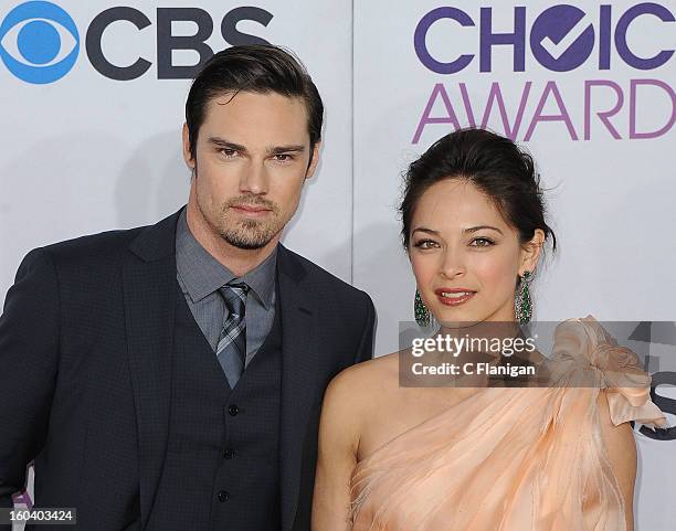 Jay Ryan and Kristin Kreuk arrive at the 2013 People's Choice Awards at Nokia Theatre L.A. Live on January 9, 2013 in Los Angeles, California.