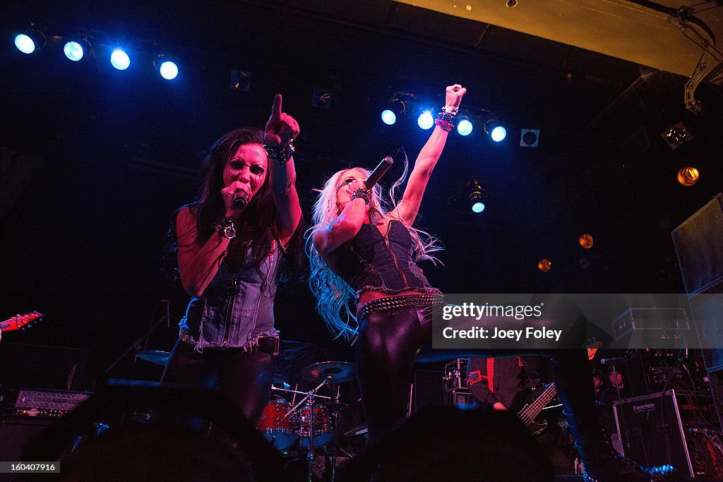 Butcher Babies In Concert