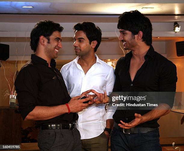 12 Film Promotion Of Kai Po Che Stock Photos, High-Res Pictures, and ...