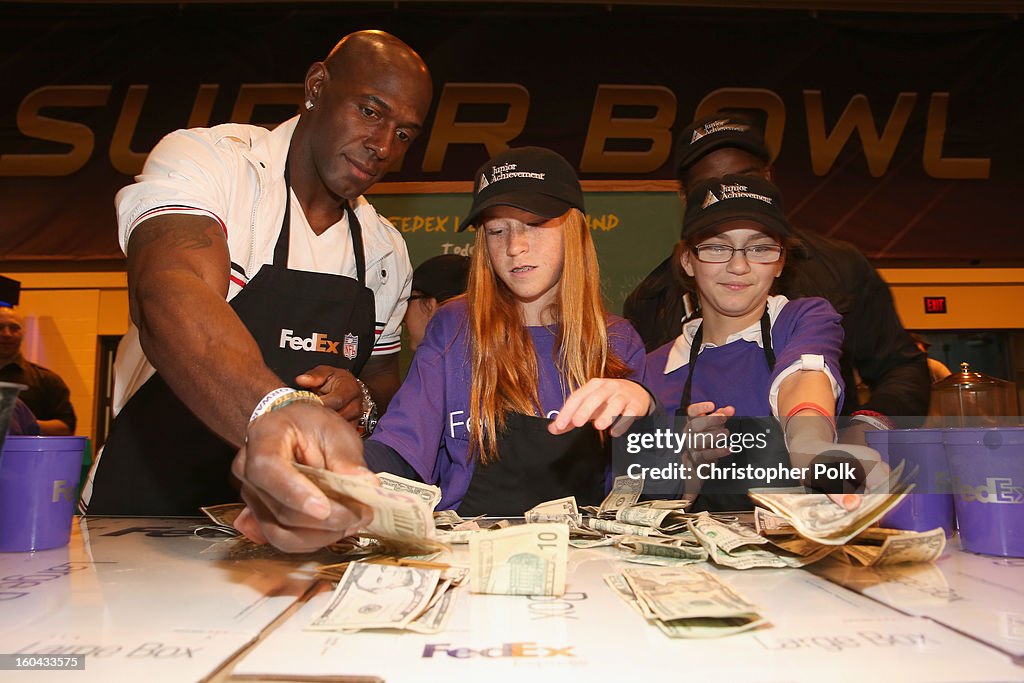 FedEx Opened First-Ever Lemonade Stand For Charity In New Orleans, Enlisted NFL Stars To Help Raise Funding For Junior Achievement Students