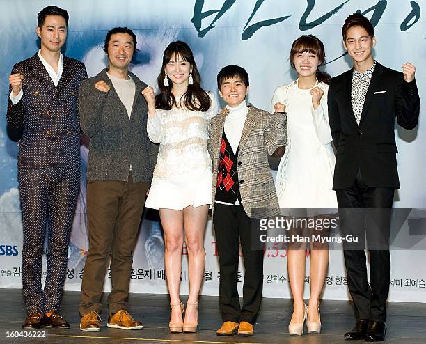 South Korean dramatist Noh Hee-Kyung, producer Kim Kyu-Tae, actors Zo In-Sung, Song Hye-Kyo, Jeong Eun-Ji and Kim Beom attend the SBS Drama...