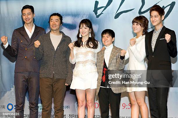 South Korean dramatist Noh Hee-Kyung, producer Kim Kyu-Tae, actors Zo In-Sung, Song Hye-Kyo, Jeong Eun-Ji and Kim Beom attend the SBS Drama...