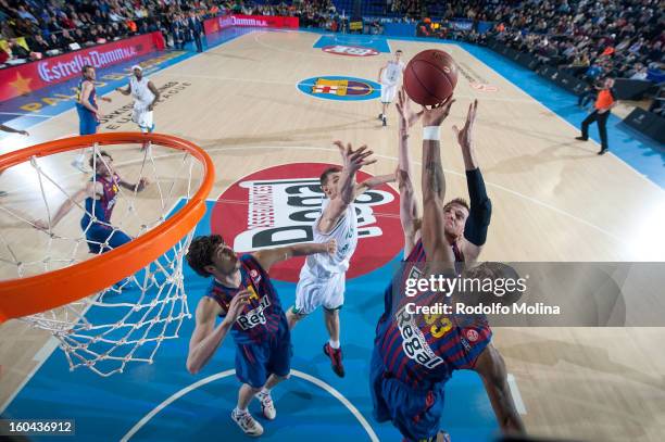 Pete Mickeal, #33 of FC Barcelona Regal in action during the 2012-2013 Turkish Airlines Euroleague Top 16 Date 6 between FC Barcelona Regal v...