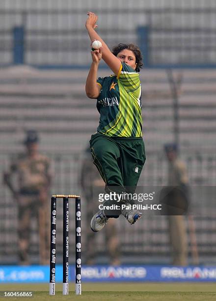 Qanita Jalil of Paksitan bowls during the second match of ICC Womens World Cup between Australia and Pakistan, played at the Barabati stadium on...