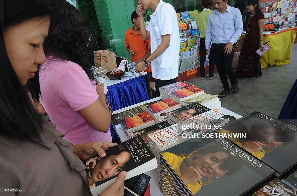MYANMAR-CULTURE-LIFESTYLE-BOOKS