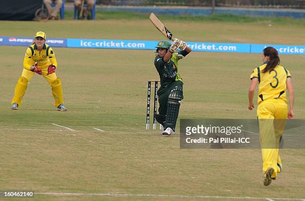 Nain Abidi of Pakistan bats during the second match of ICC Womens World Cup between Australia and Pakistan, played at the Barabati stadium on...