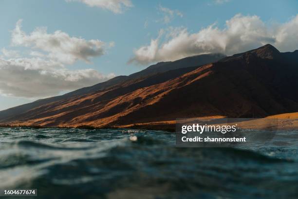 west maui mountains - lahaina maui stock pictures, royalty-free photos & images