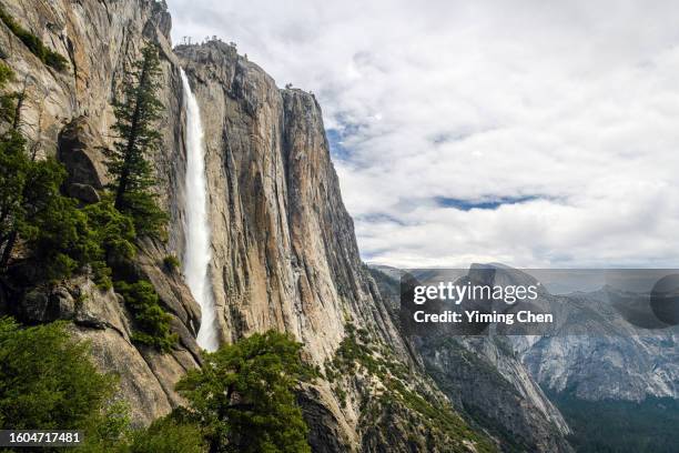 upper yosemite falls of half dome - yosemite waterfalls stock pictures, royalty-free photos & images