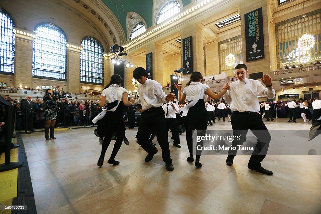 New York's Grand Central Station Hosts Centennial Celebration