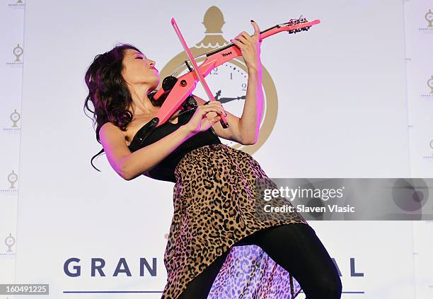 Sarah Charest Sarah Charness Photos and Premium High Res Pictures - Getty Images