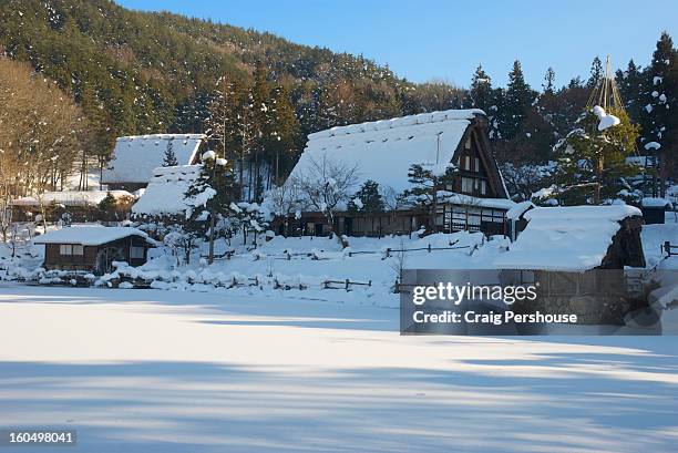 hida-no-sato folk village - 高山 ストックフォトと画像