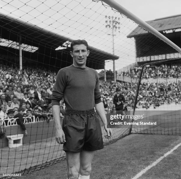 Tottenham Hotspur goalkeeper Bill Brown during a League Division 1 pre-season friendly match, August 19th 1959.