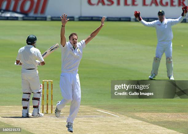 Morne Morkel of South Africa appeals for a lbw during day 2 of the 1st Test match between South Africa and Pakistan at Bidvest Wanderers Stadium on...