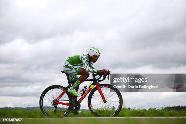 Mary Samuel Niger sprints during the Women Elite Individual Time Trial a 36.2km race from Stirling to Stirling at the 96th UCI Cycling World...