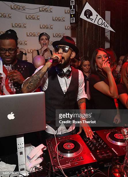 Swizz Beatz performs at 1 OAK New Orleans Presented By LOGIC Electronic Cigarettes at Jax Brewery on February 2, 2013 in New Orleans, Louisiana.