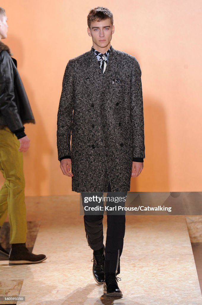 Paul Smith - Mens Fall Winter 2013 Runway - Paris Menswear Fashion Week