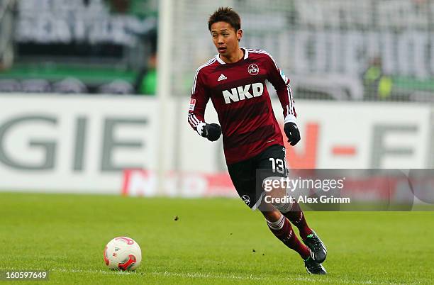 Hiroshi Kiyotake of Nuernberg controles the ball during the Bundesliga match between 1. FC Nuernberg and VfL Borussia Moenchengladbach at Easy Credit...